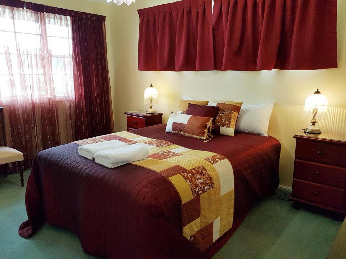 Grovely House Bed & Breakfast Stanthorpe Exterior photo
